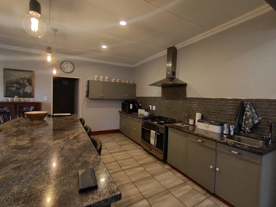 4 Bedroom Property for Sale in Universitas Free State